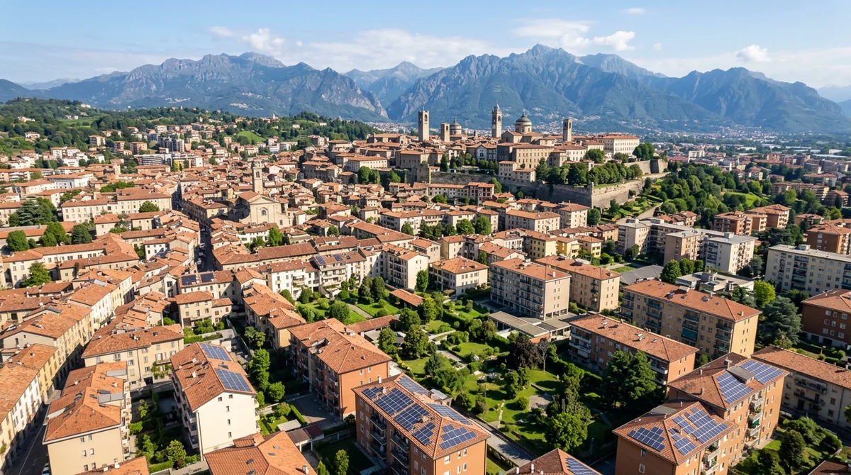 Impianto fotovoltaico installato sul tetto a falde di una villetta in provincia di Varese